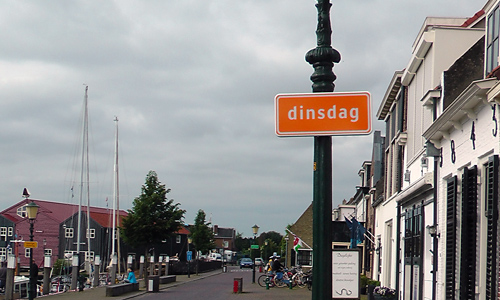 dinsdag Verkeerdbord Vestingval Elburg